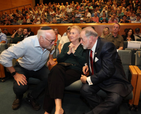 The Bridge special screening at the Menachem Begin Center in Jerusalem. Honoring the story of October 7 and the healing power of music. Members of the cast with special guest’s Ambassador Huckabee & David Fishof (producer), President Rivlin & Sam Grundwerg (Keren Hayesod–United Israel Appeal)